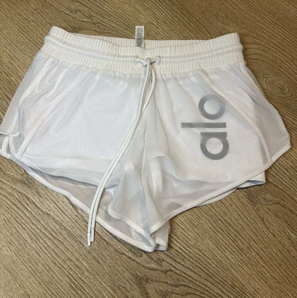 ALO Yoga Women's Athletic White Shorts